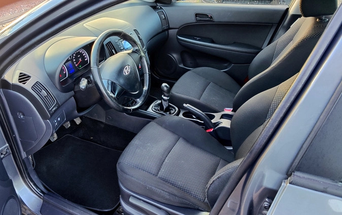 Hyundai I30 cena 19500 przebieg: 171000, rok produkcji 2011 z Olsztynek małe 154